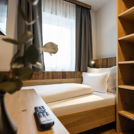 Gaestehaus Mirzl 4* سخلادميخ