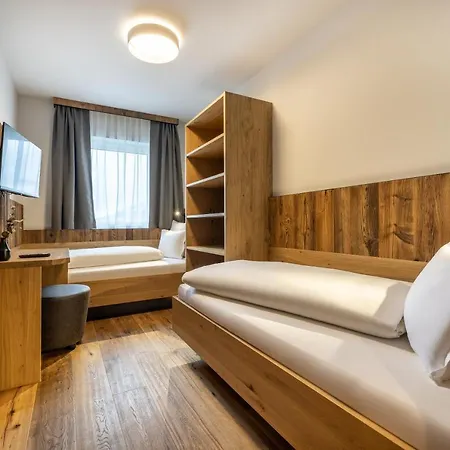 Bed & Breakfast Gaestehaus Mirzl *