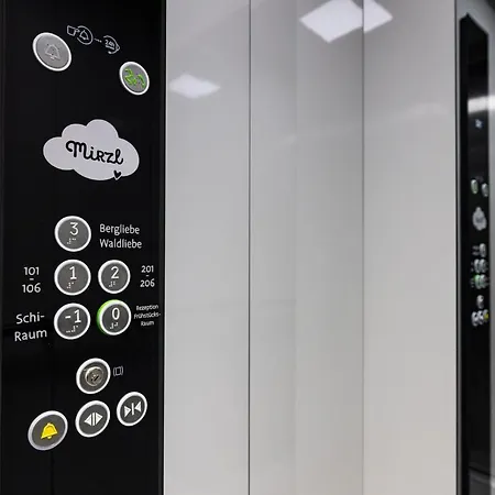 Gaestehaus Mirzl Panzió