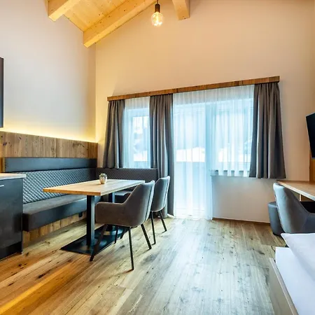 Gaestehaus Mirzl Bed & Breakfast Schladming