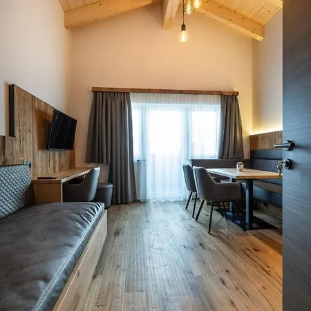 Gaestehaus Mirzl Oda ve Kahvaltı Schladming