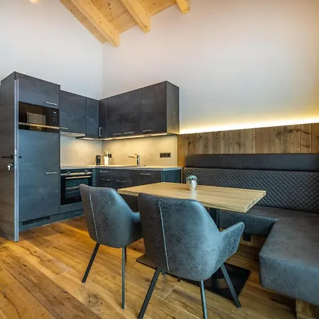 Gaestehaus Mirzl Bed & Breakfast *