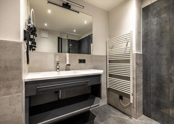 Gaestehaus Mirzl Bed & Breakfast 4*