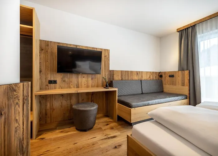 Gaestehaus Mirzl Bed & Breakfast 3*