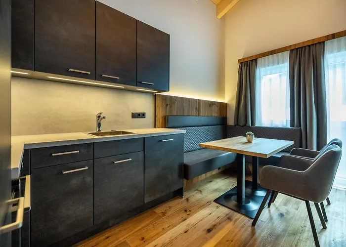 Gaestehaus Mirzl فندق مبيت وإفطار 3*